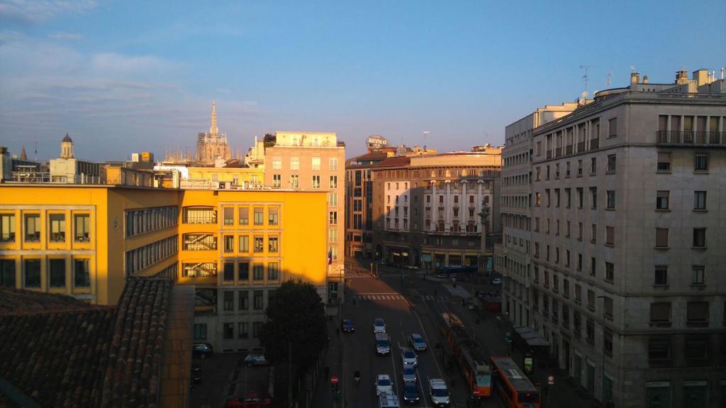 Roomy Apartment Duomo & San Babila Milan Luaran gambar