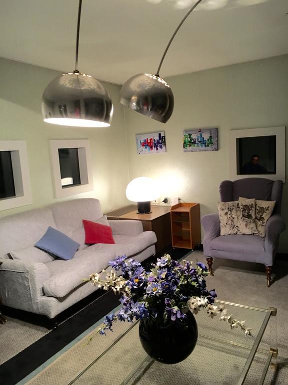 Roomy Apartment Duomo & San Babila Milan Luaran gambar