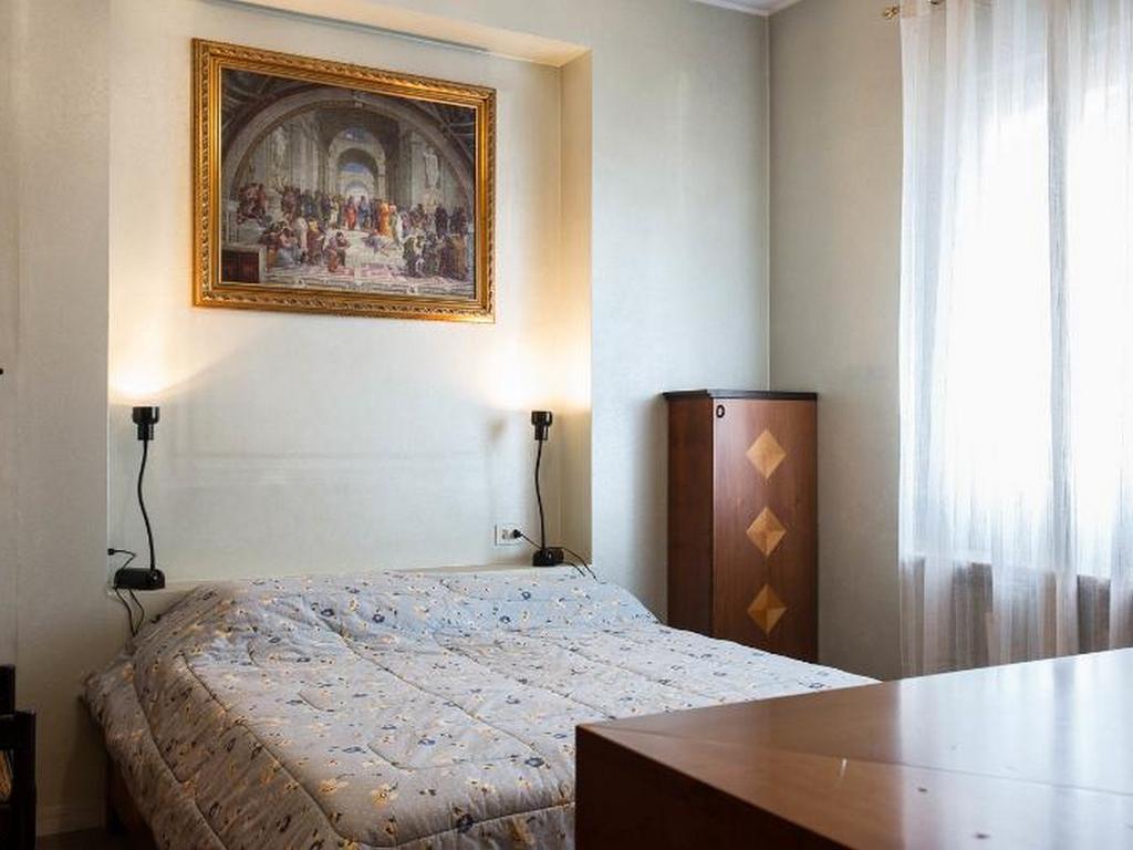 Roomy Apartment Duomo & San Babila Milan Luaran gambar
