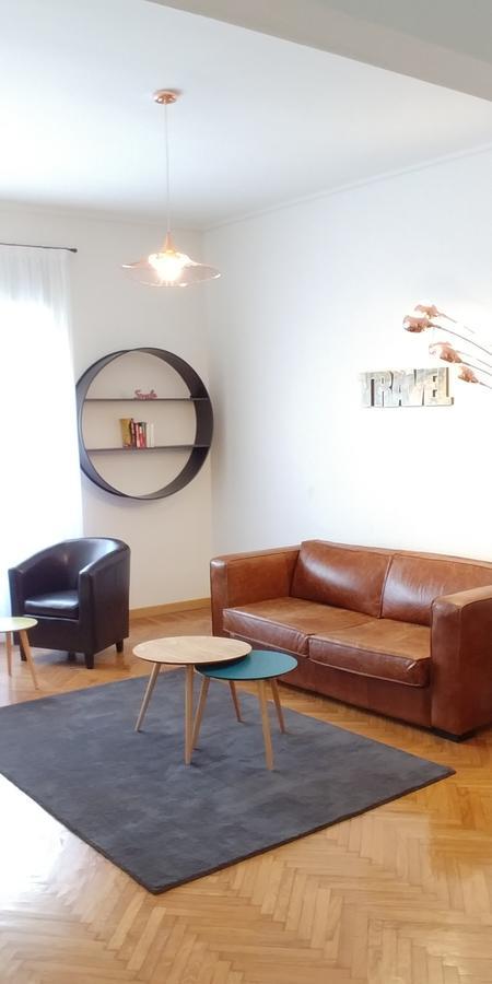 Roomy Apartment Duomo & San Babila Milan Luaran gambar